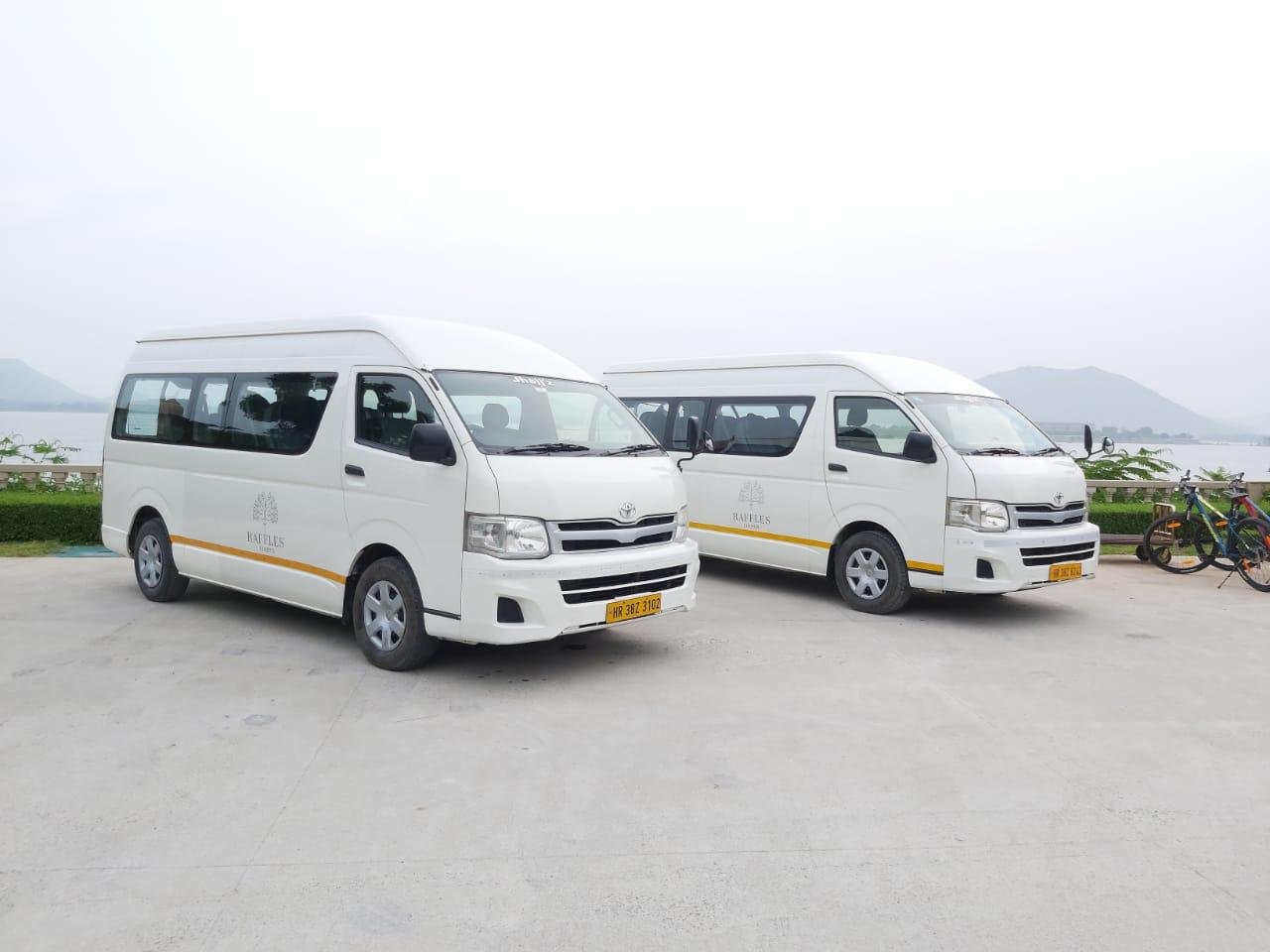 Toyota hiace Hire in Jaipur